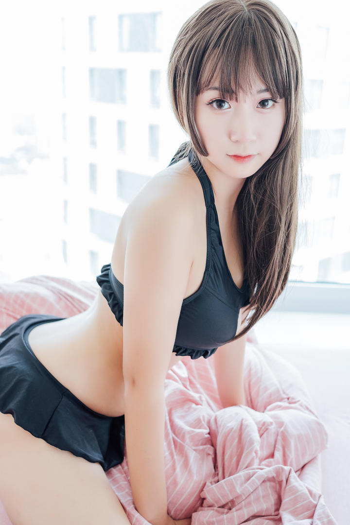 波萝社清纯少女主播大胆私房照图片