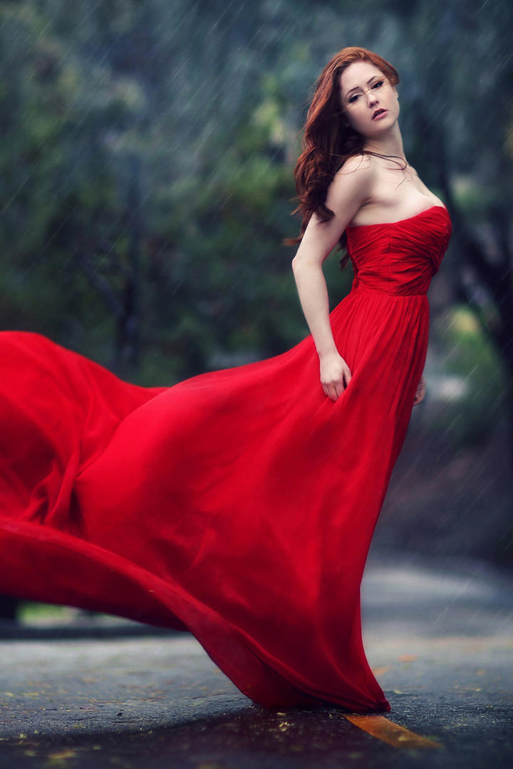 穿着红色长裙的国外高清美女图片