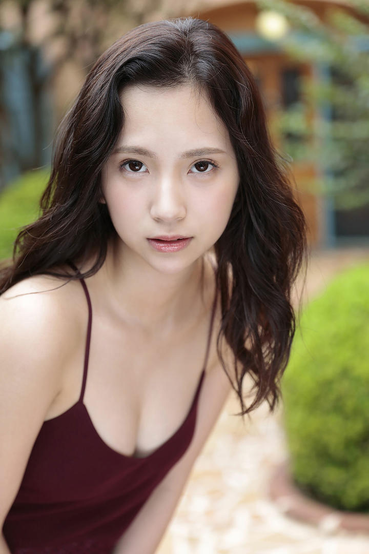 国模吧吊带长裙美女