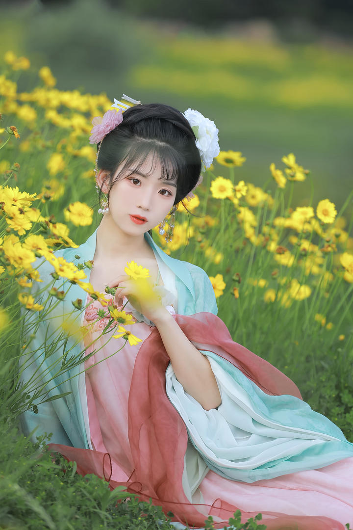 漂亮古装博主高清壁纸图片