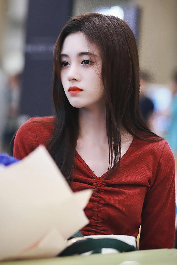 国内美女明星鞠婧祎高清手机壁纸图片
