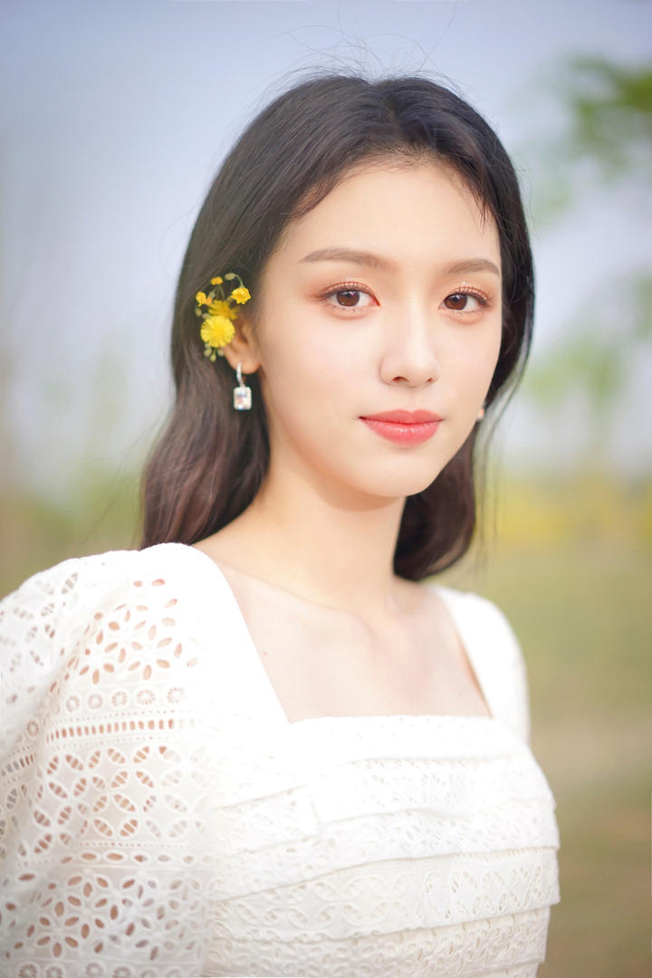 4K唯美清纯养眼美女头像高清大图下载