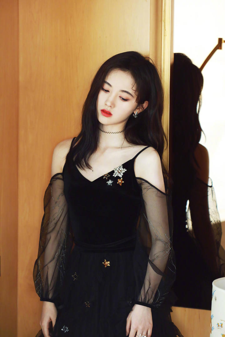 鞠婧祎成熟御姐范美女明星专辑图片大全