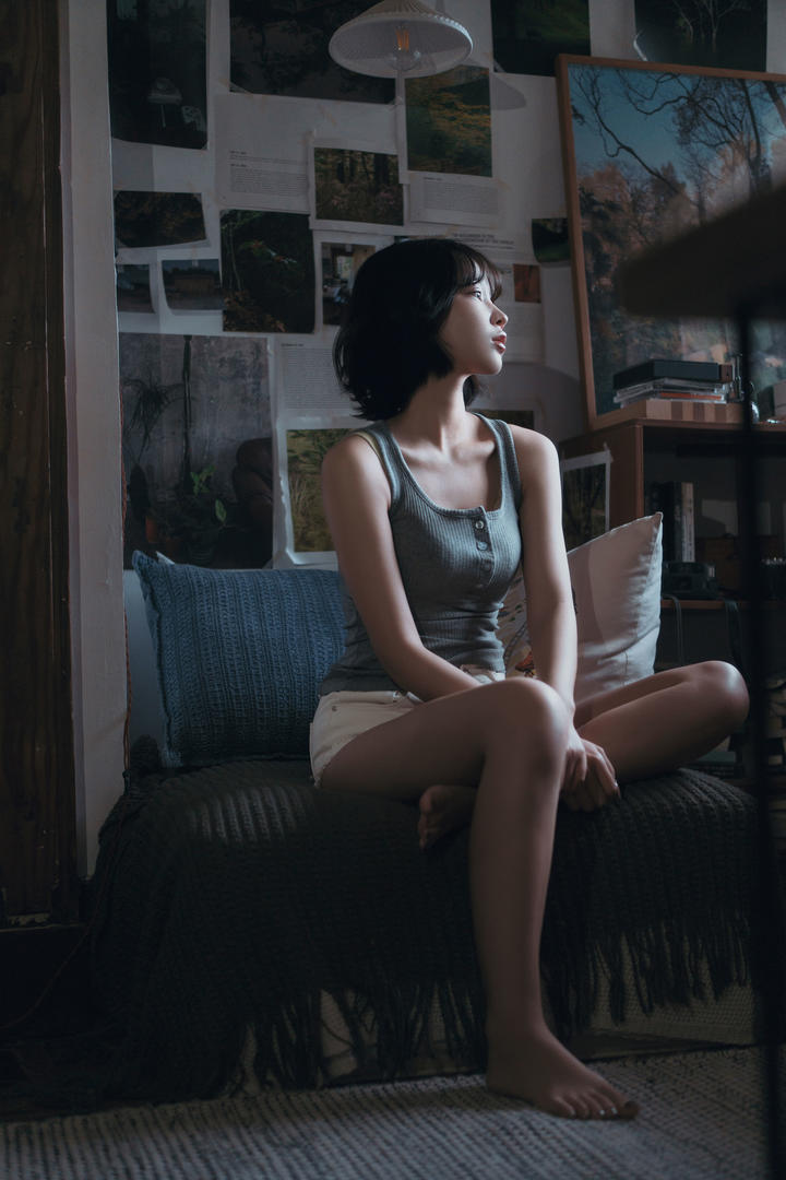 长腿学生妹精品套图