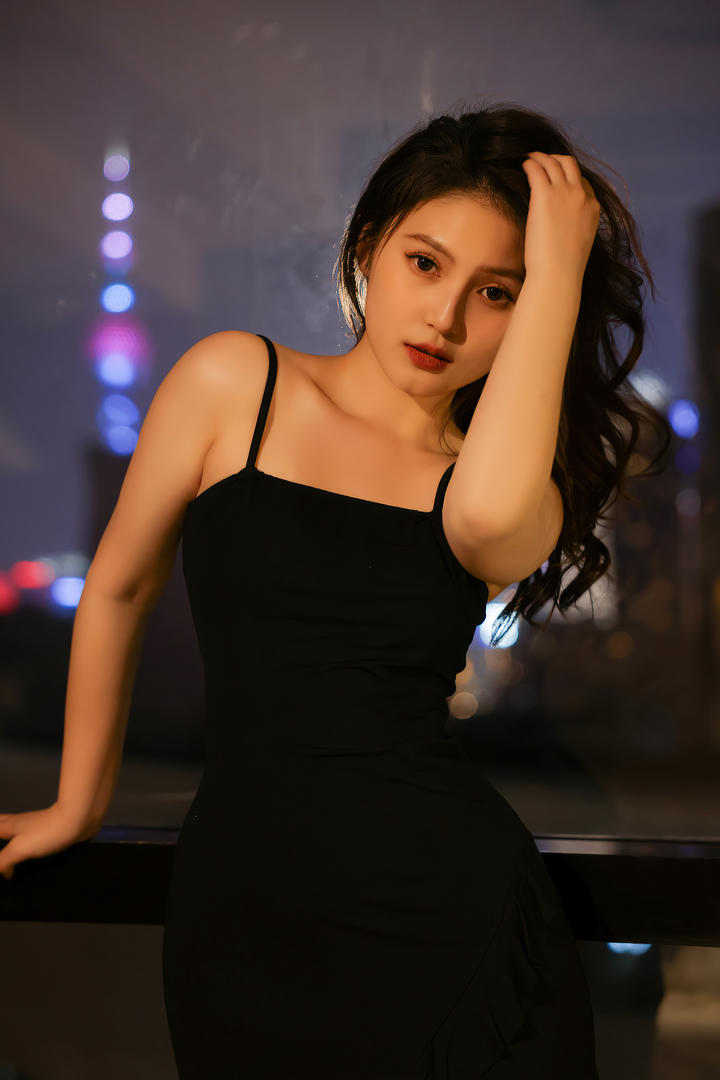 推女郎性感美女国模私拍套图下载