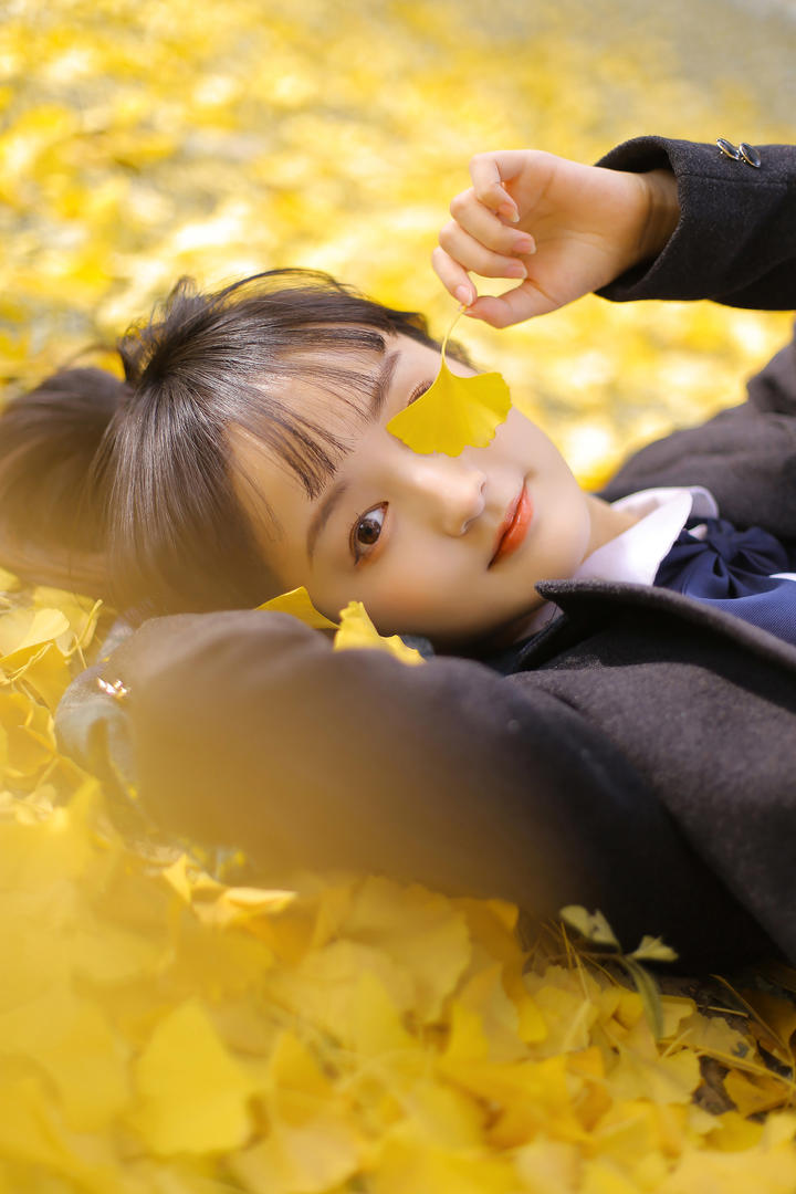 清纯美女唯美写真壁纸大图