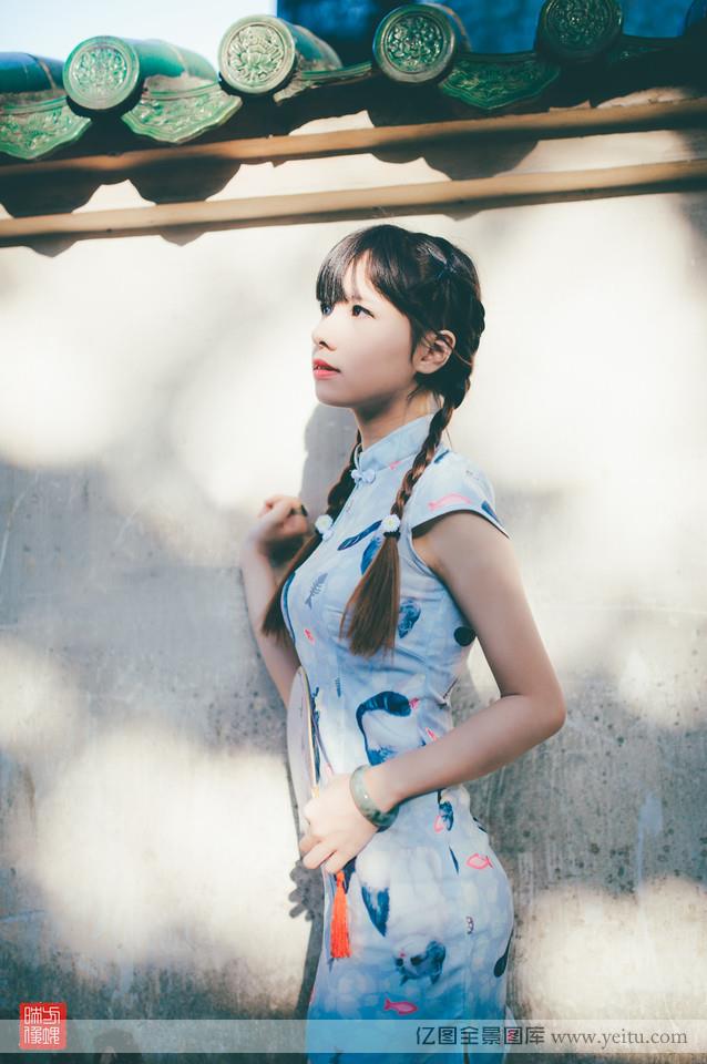 清新旗袍美女快乐时光可爱写真