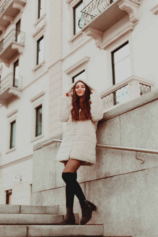 欧美熟女模特人体艺术图片