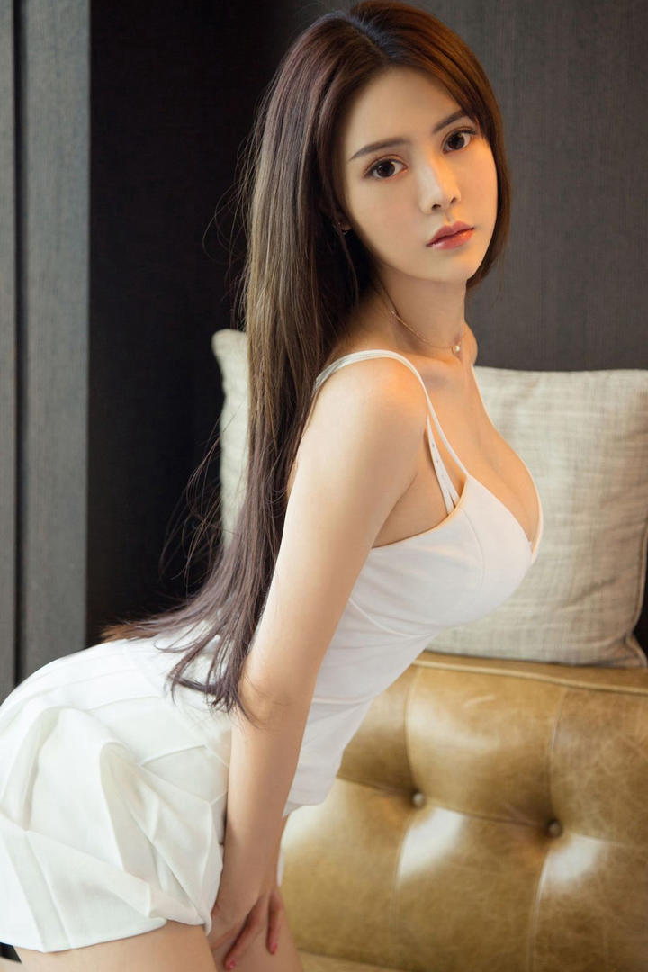 超短裙美女诱惑写真图片