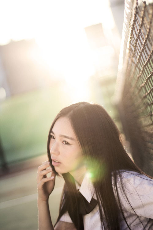 清纯可人的校花独自温习