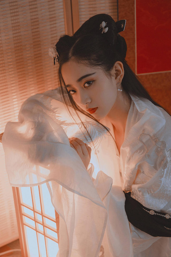 唯美气质小仙女古装美女人体艺术摄影写真图片