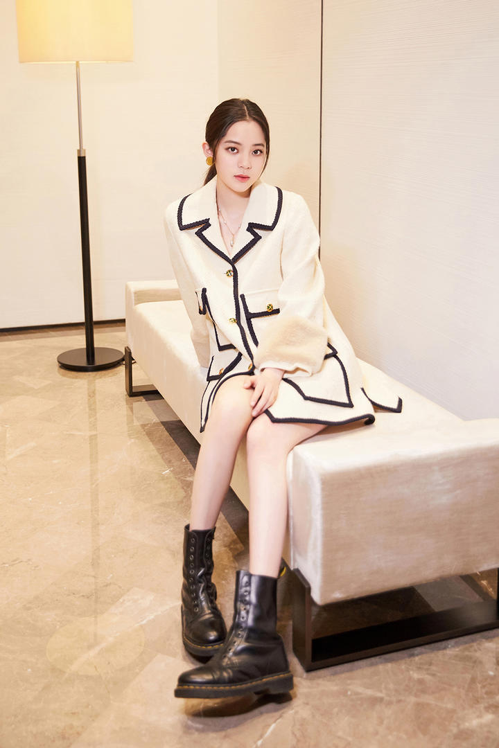 性感女星欧阳娜娜写真