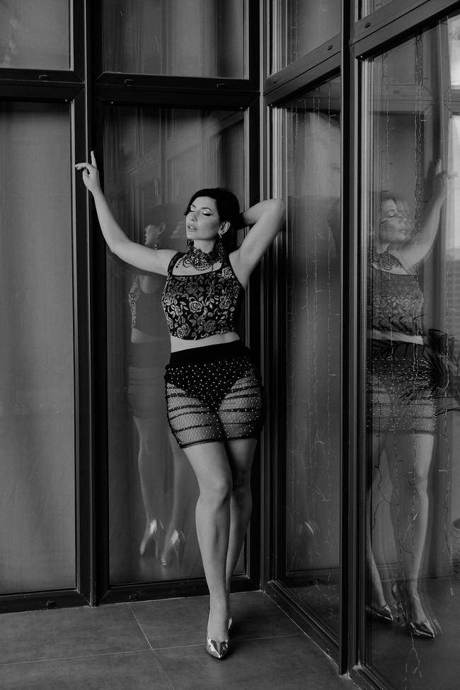 极致黑白诱惑风格gogo人体艺术图片