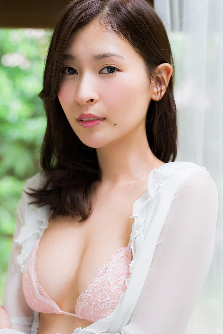 超清日本性感大胸内衣成熟美女图片