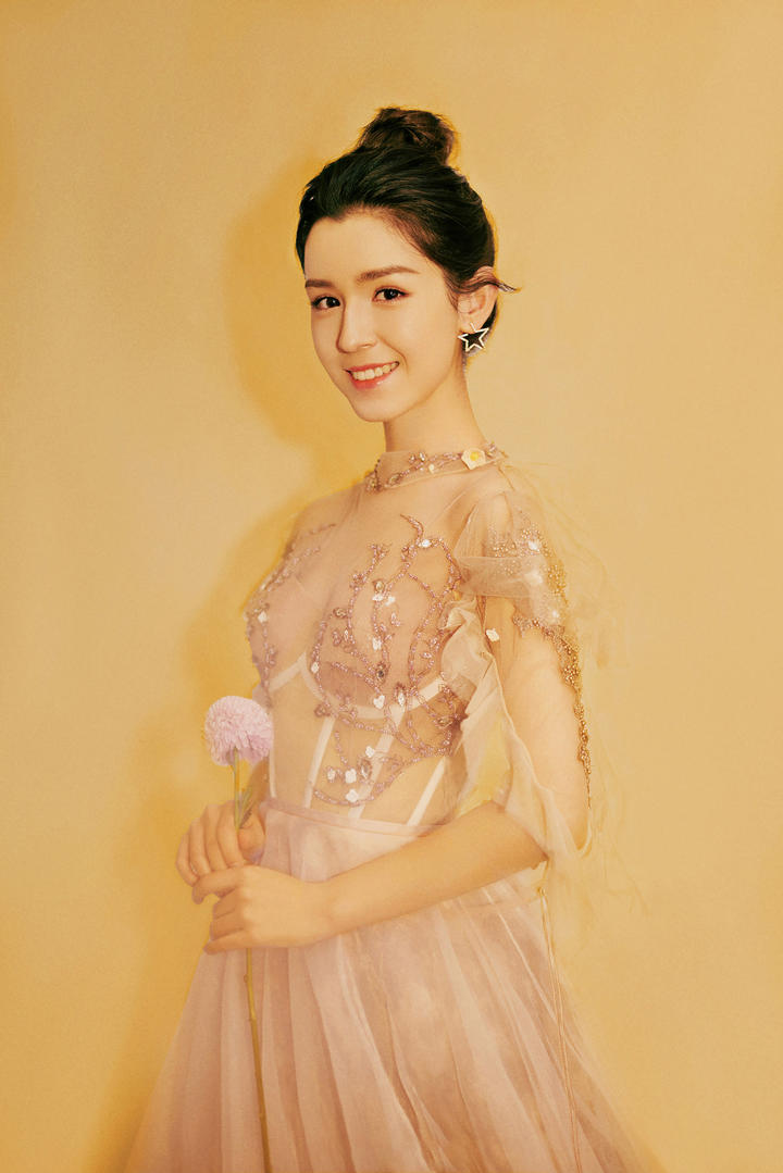 4K新疆美女哈尼克孜图片