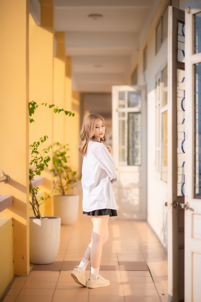 清纯校园风格美女个人写真艺术照