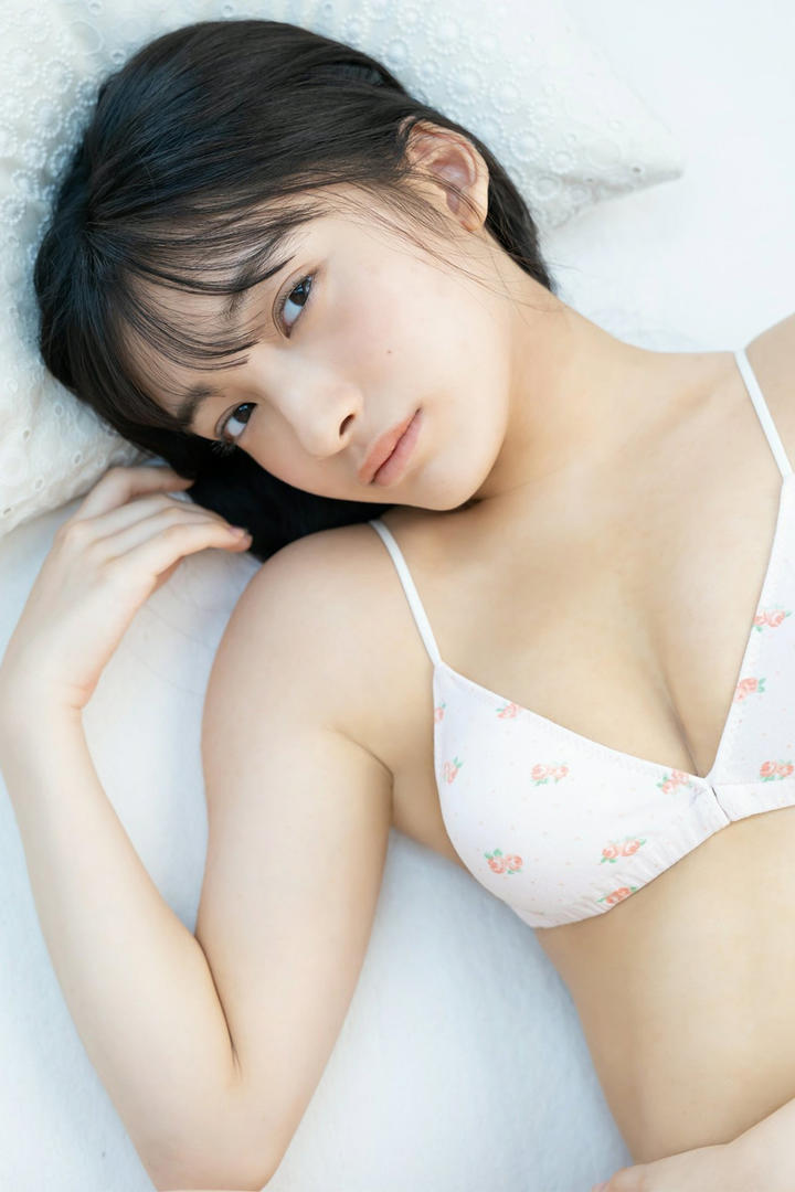 日本无码纯欲甜妹798人体艺术写真图片