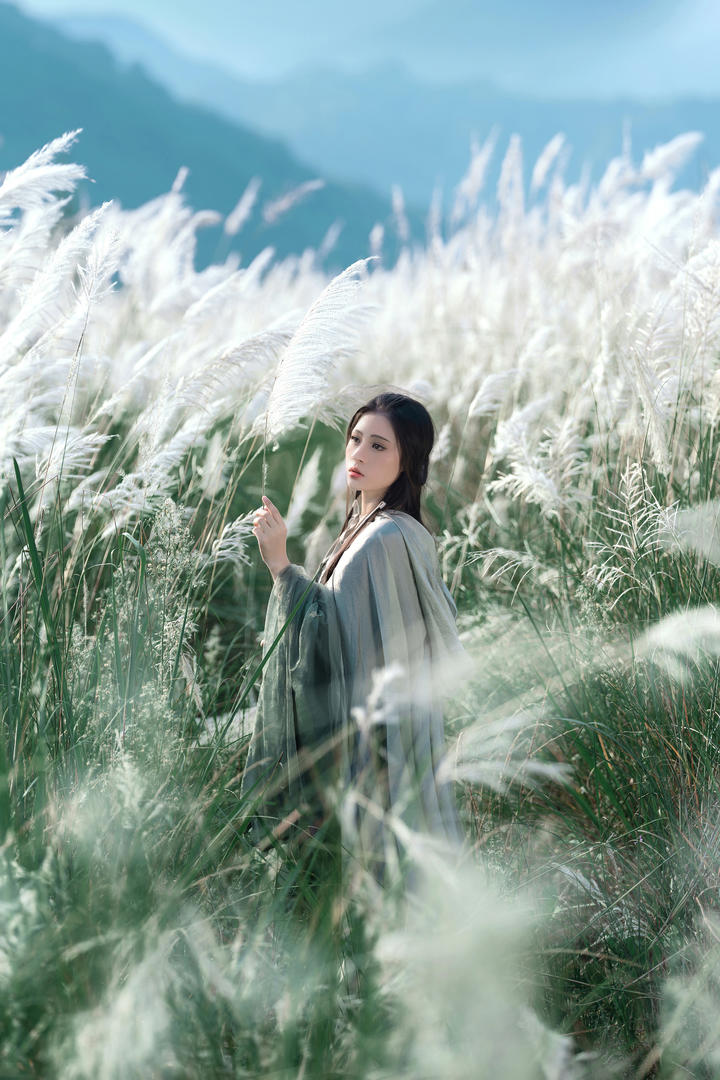 古典东方气质美女户外唯美艺术照欣赏