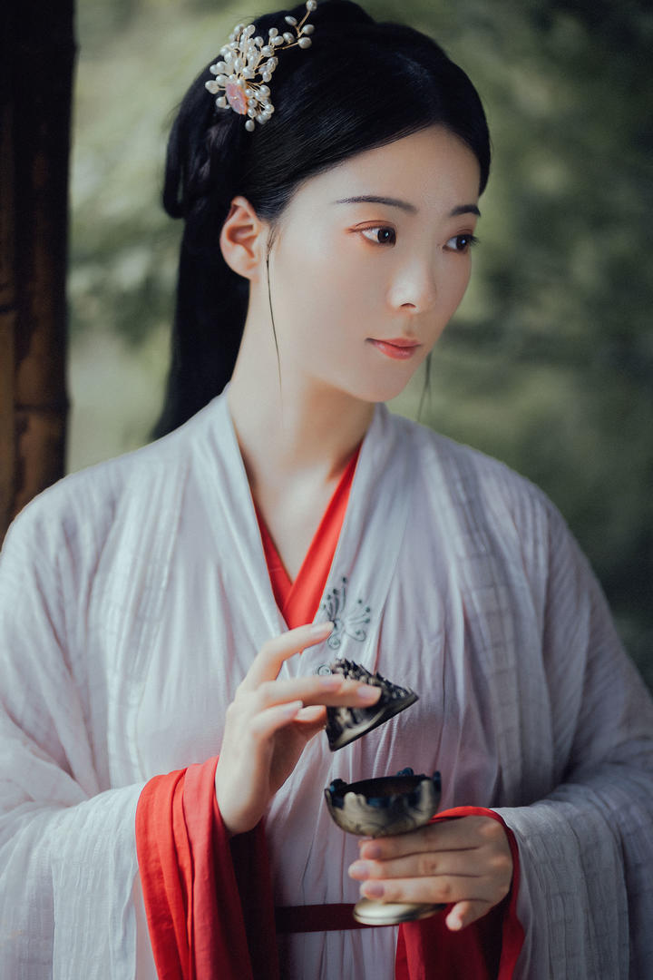 清纯古风气质美女艺术照壁纸图片