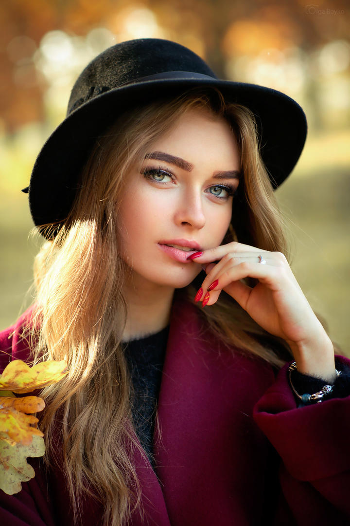 欧美漂亮美女户外人像艺术摄影图片