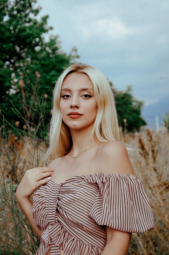 欧美美艳大胆美女人体艺术图片