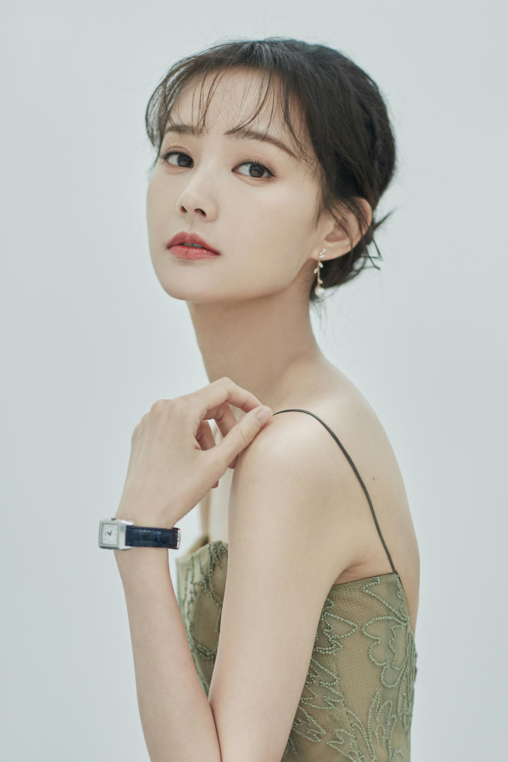 极品气质女星李一桐高清写真