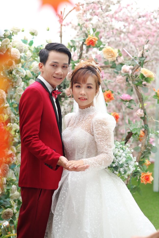 亚洲帅哥美女婚纱照图片