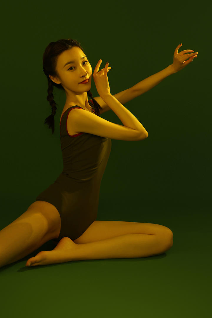 《芳华》电影美女跳芭蕾舞蹈艺术写真摄影图片高清