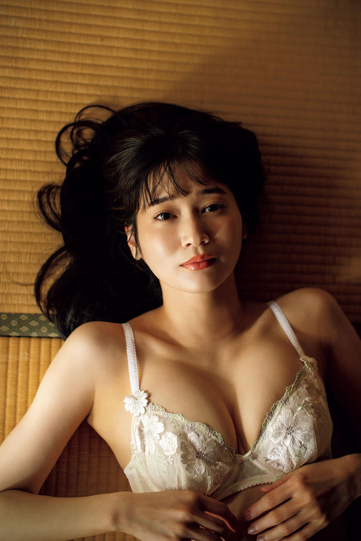 亚洲美女798艺术照