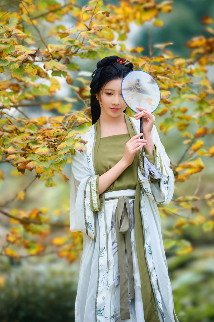 国内古装美女清纯女生艺术照图片免费下载