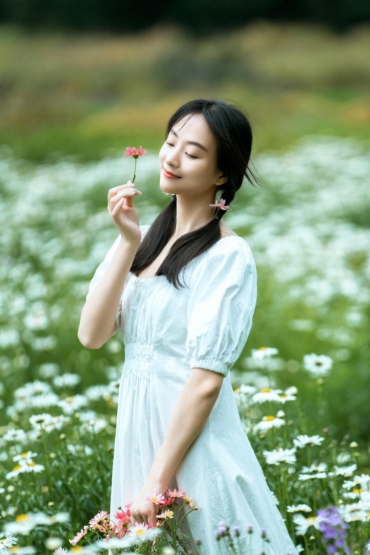 唯美意境清纯连衣裙女生头像高清图片