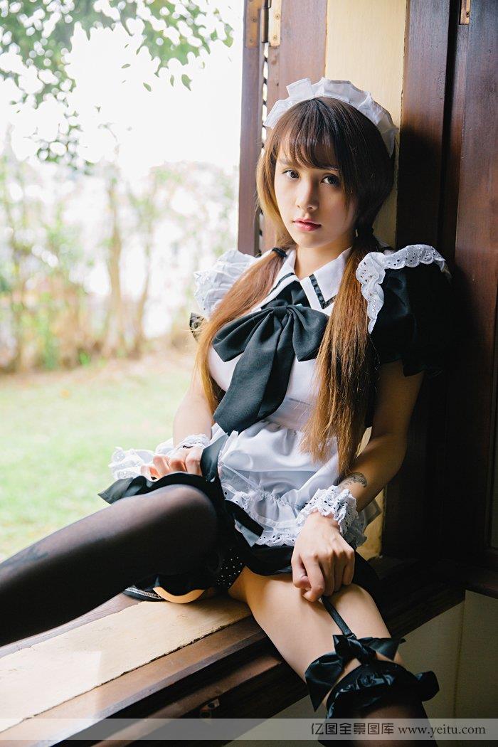 绝色美女模特夏美酱诱惑巨乳美臀