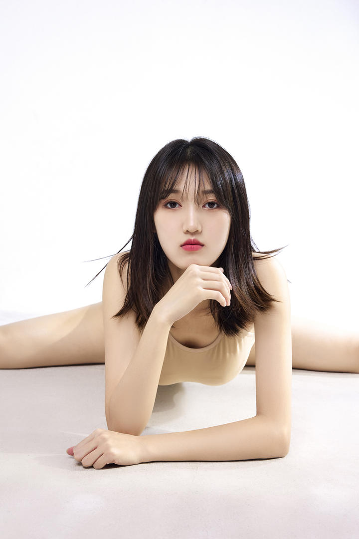 91国产精品清纯女生人体舞蹈艺术图片