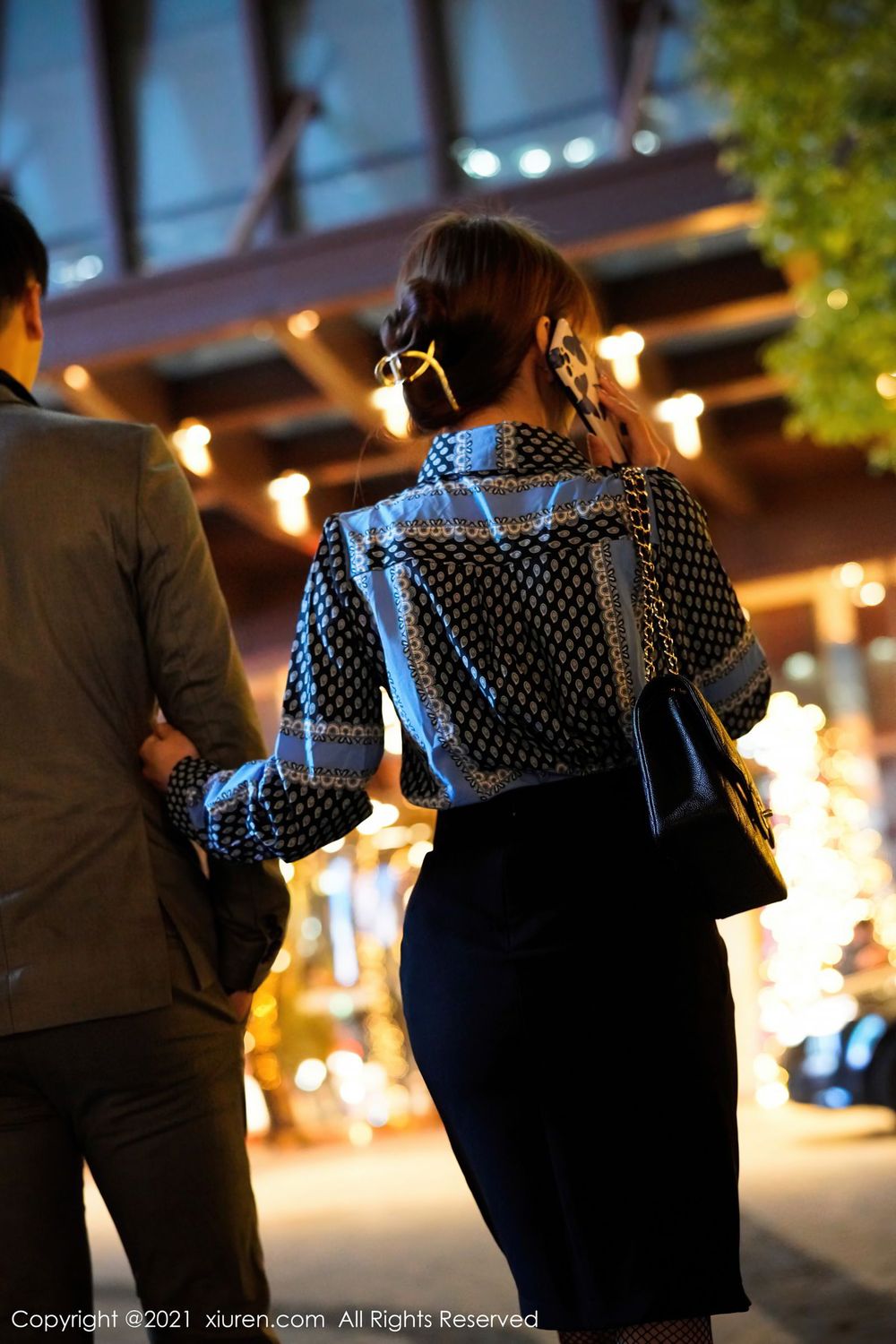 秀人网美女模特周于希dummy黑丝美腿周末约会主题性感写真