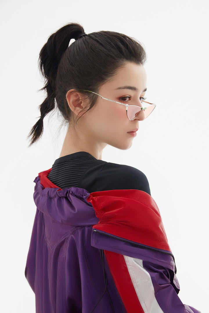 国内好看的美女明星图片专区哈尼克孜个人艺术照