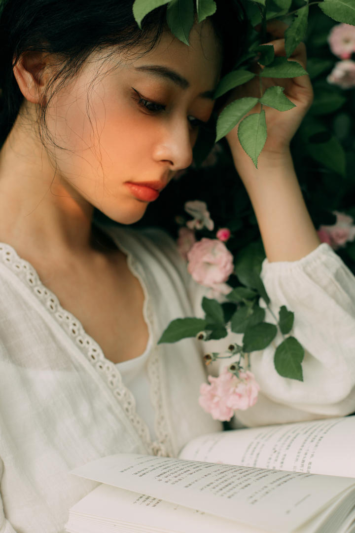 清新脱俗的小美女798艺术写真图片