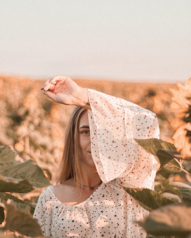暖心治愈系美女写真图片