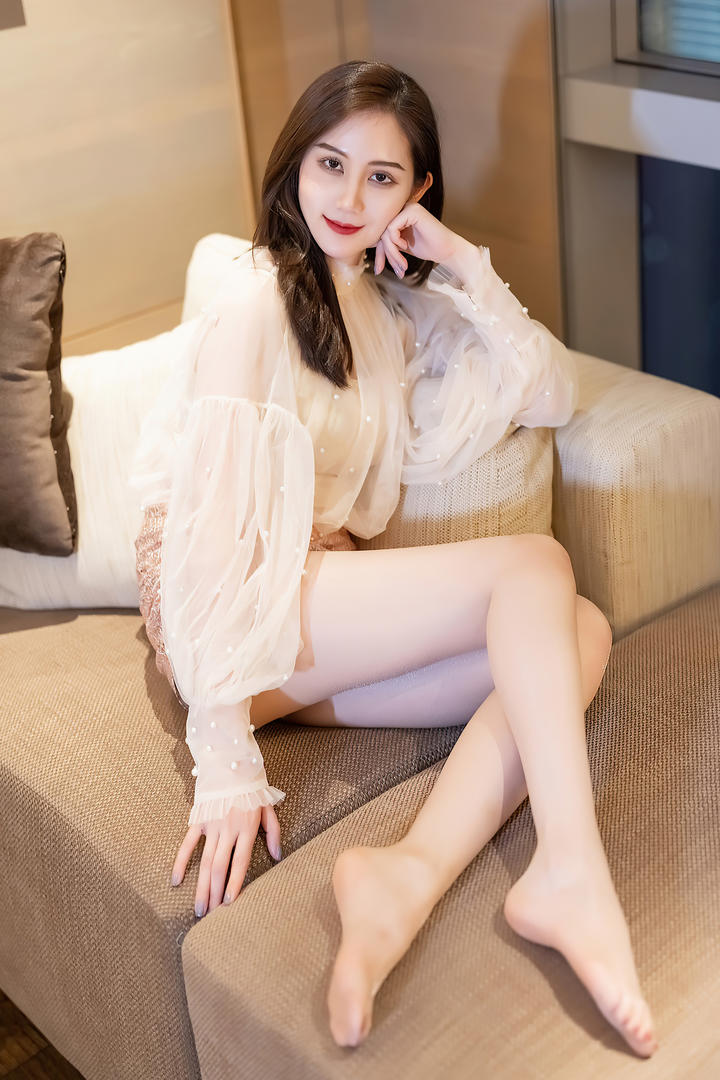 亚洲精品日韩极品美女艺术写真在线下载