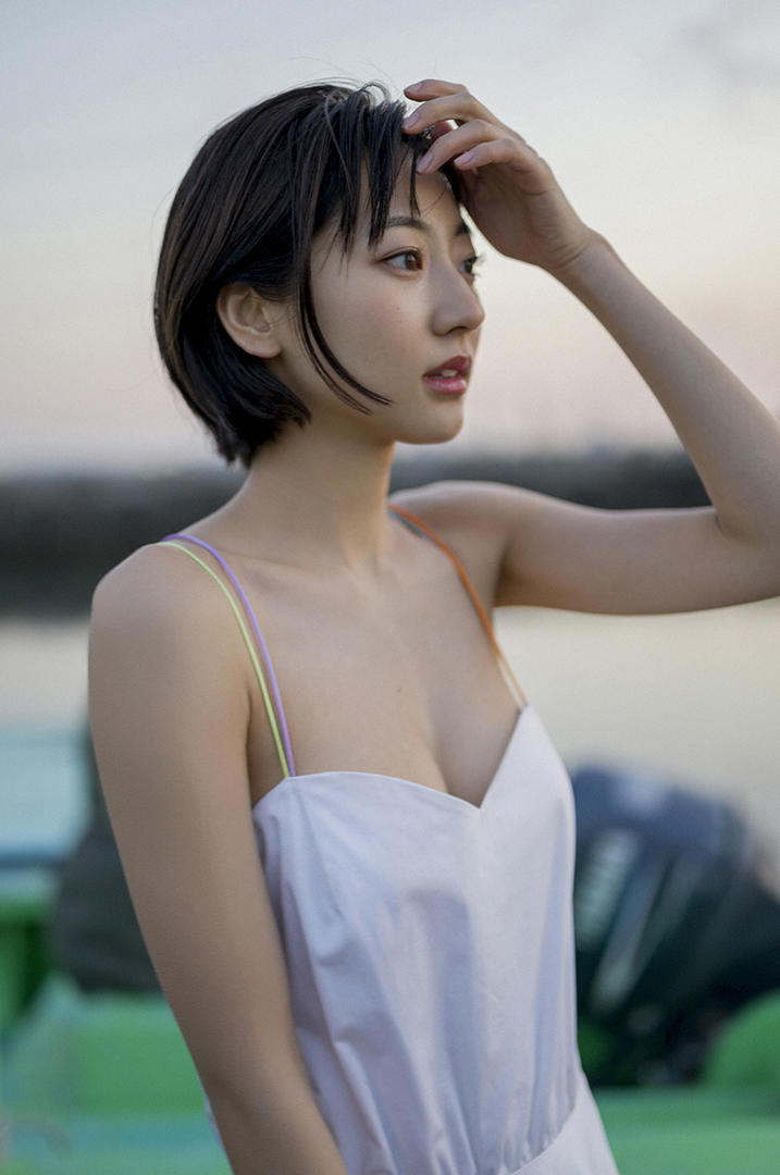 清纯日本模特女生艺术写真图片