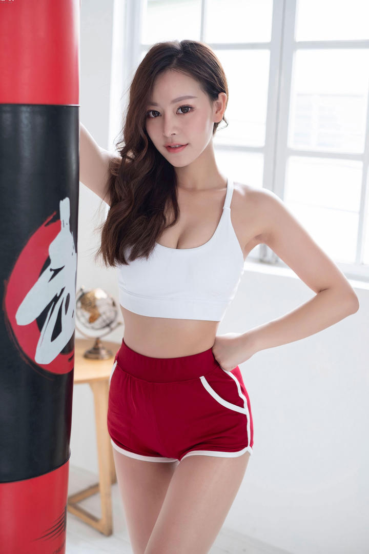 韩国好身材漂亮美女健身图片