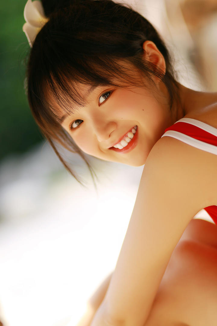 唯美清纯可爱女生比基尼高清写真图片