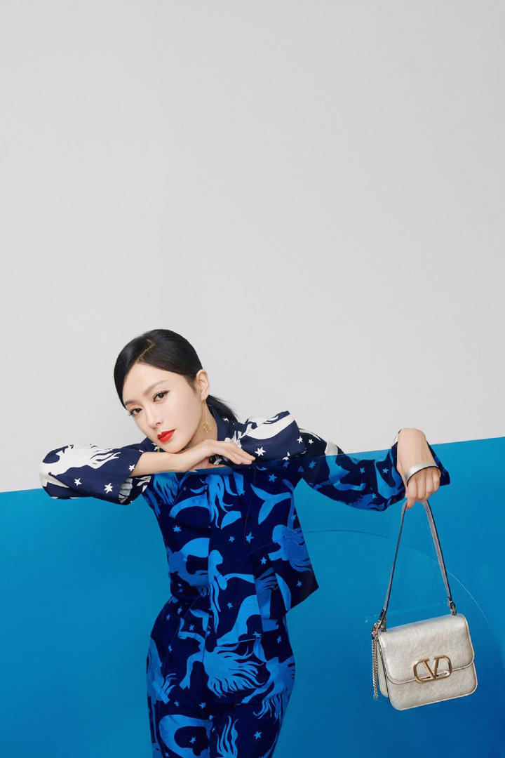 高清性感优雅女星秦岚美女写真图片