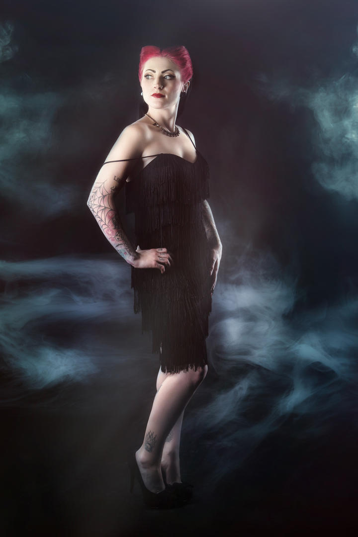 欧美花臂纹身成熟美女人体艺术摄影图片