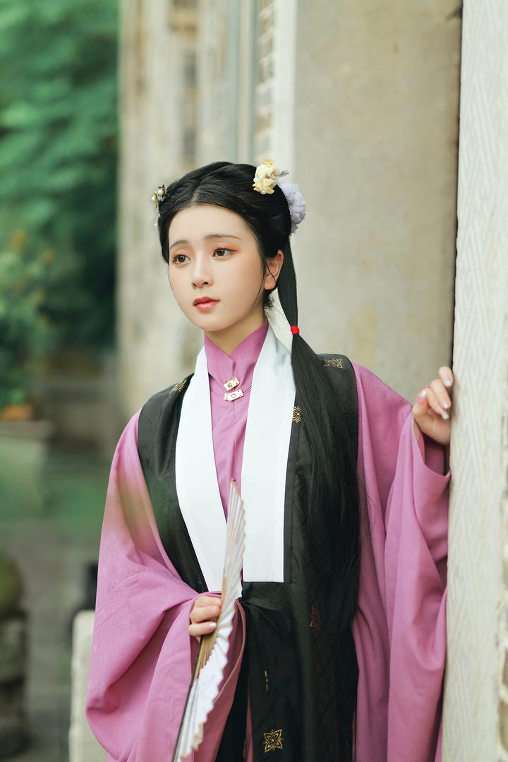 清纯甜美的古风头像女图片