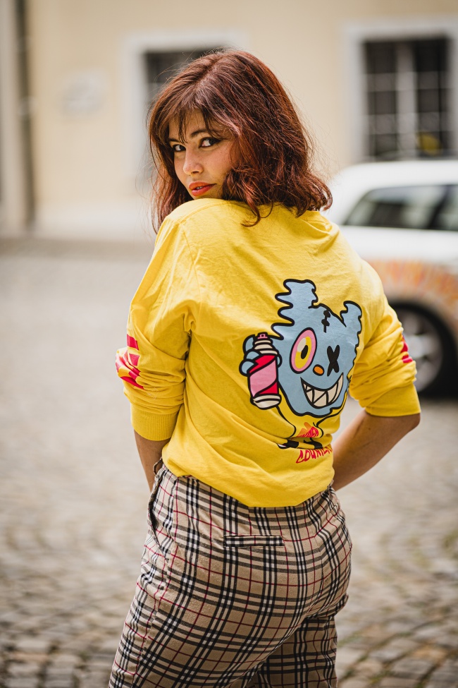 微胖丰臀美女写真图片