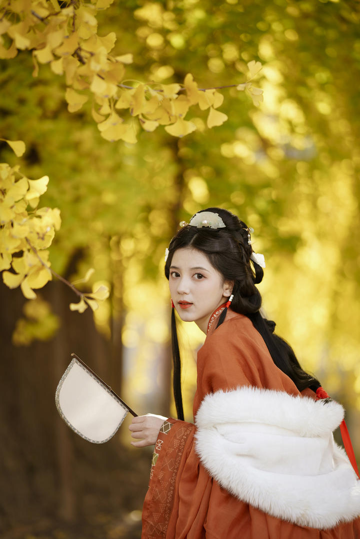 国模古风高清艺术照图片大全