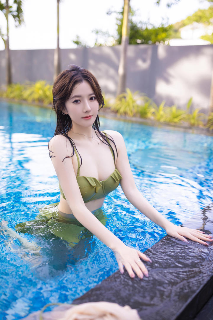 白雪肌肤泳装美女鱼子酱尤果网嫩模私拍写真图片