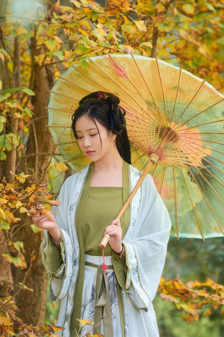 中国古装汉服美女图片高清唯美壁纸图片