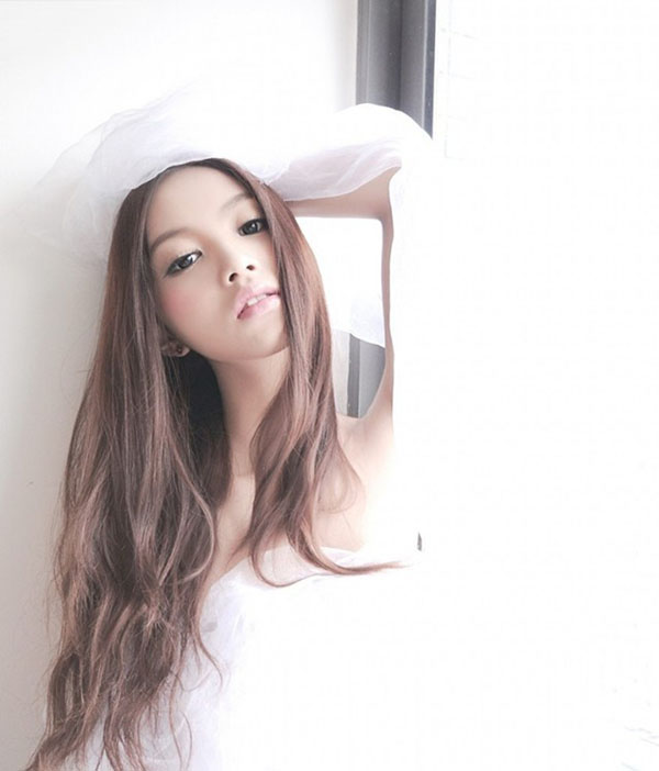 花颜少女柔纱恋