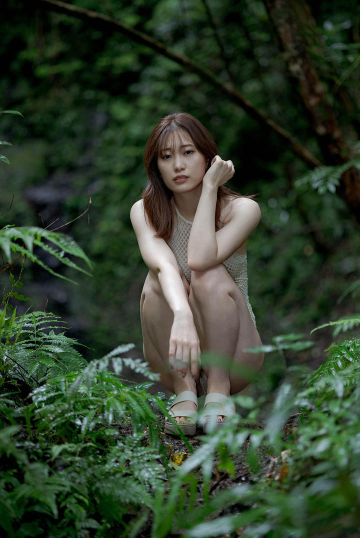 高清日本美女野外性感写真图片